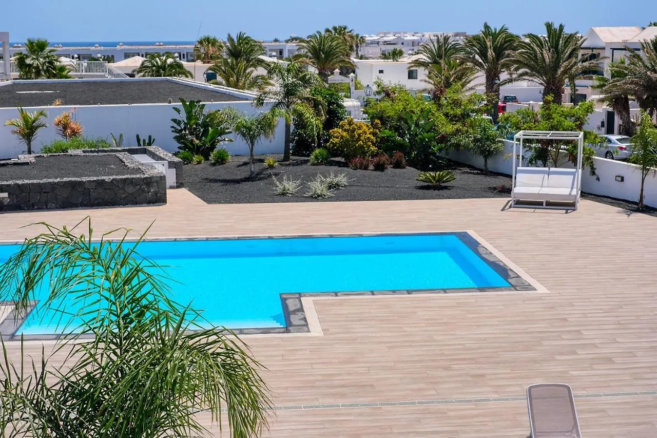 Luminosa vivienda vacacional con vista a la piscina Costa Teguise